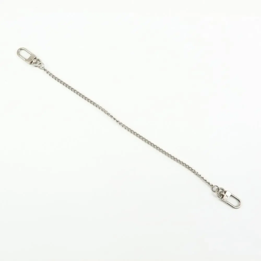 7071 - Louis Vuitton Metal Key Chain Strap Silver